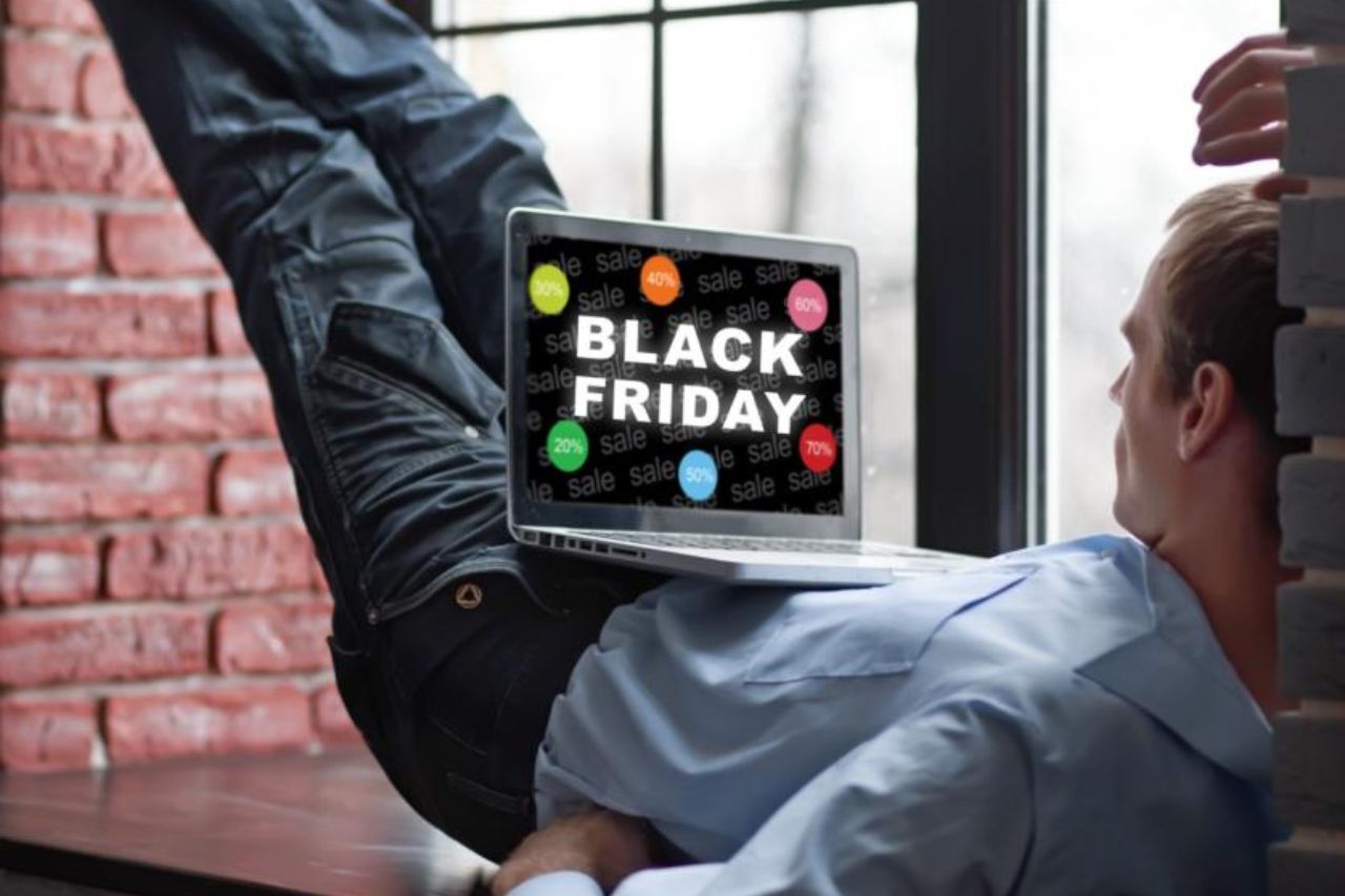 Beware! Scammers Are Exploiting Black Friday Deals – Here’s How to Protect Yourself with 3 Simple Tips!