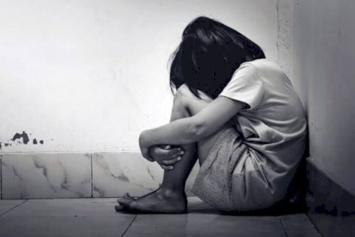 Tragety Happened... Teenage girl raped by father and abandoned by mother, fights case with the help of neighbour