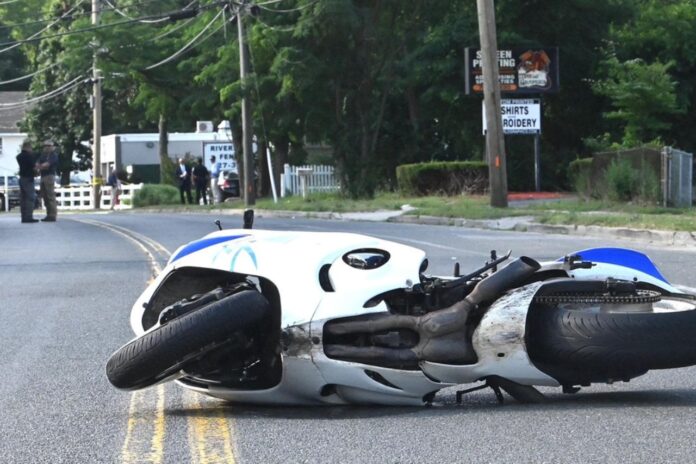Tragic Hit-and-Run in Gibsonton: Motorcyclist Killed, Suspect at Large