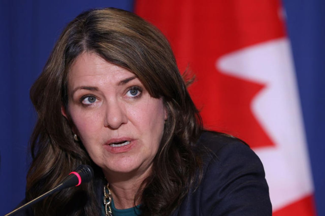 Canada Gears Up for US Tariffs as Trump Prepares to Take Office