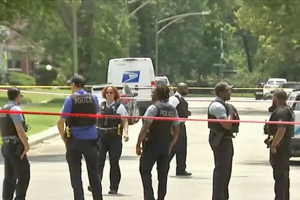 Fatal Shooting on Chicago’s South Side: Man Killed in Broad Daylight
