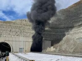 Terrifying! Drivers Trapped in Tunnel Hear 45 Minutes of Explosions