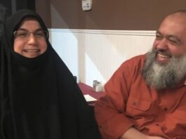 NJ Family Awaits Mother’s Release After ICE Arrests Jersey Kebab Owners